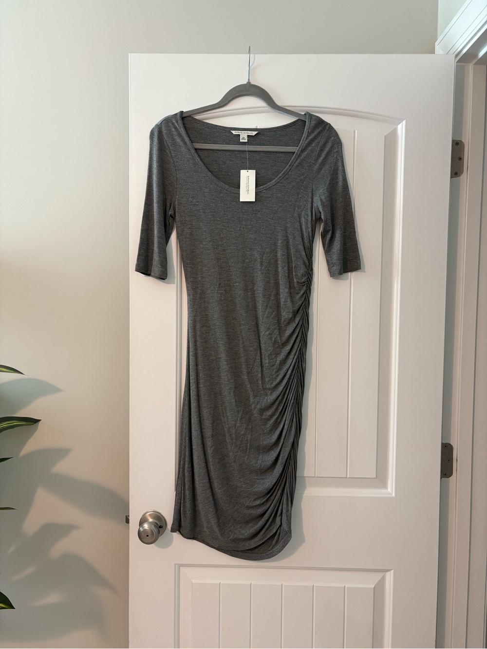 Banana Republic Gray Heather Ruched NWT XS Midi Dress 100% Rayon Career Workwear